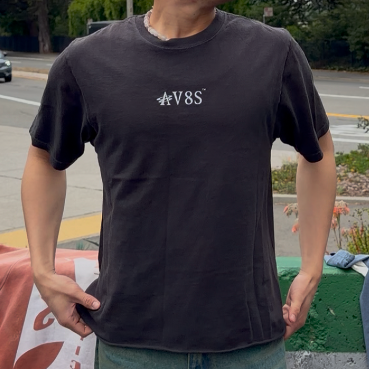 AV8 TEE - BLACK